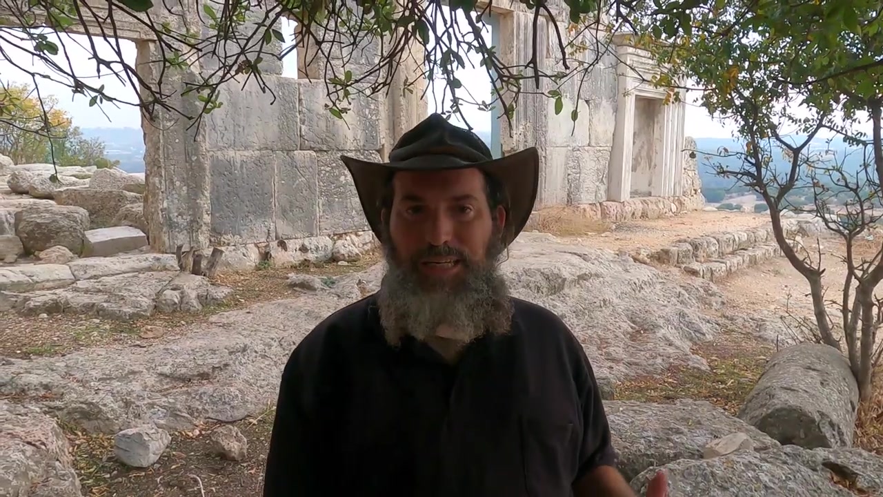 בית הכנסת העתיק של רבי שמעון בר יוחאי.mp4